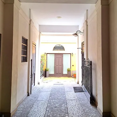 Step Into Milan, Tortona District 公寓